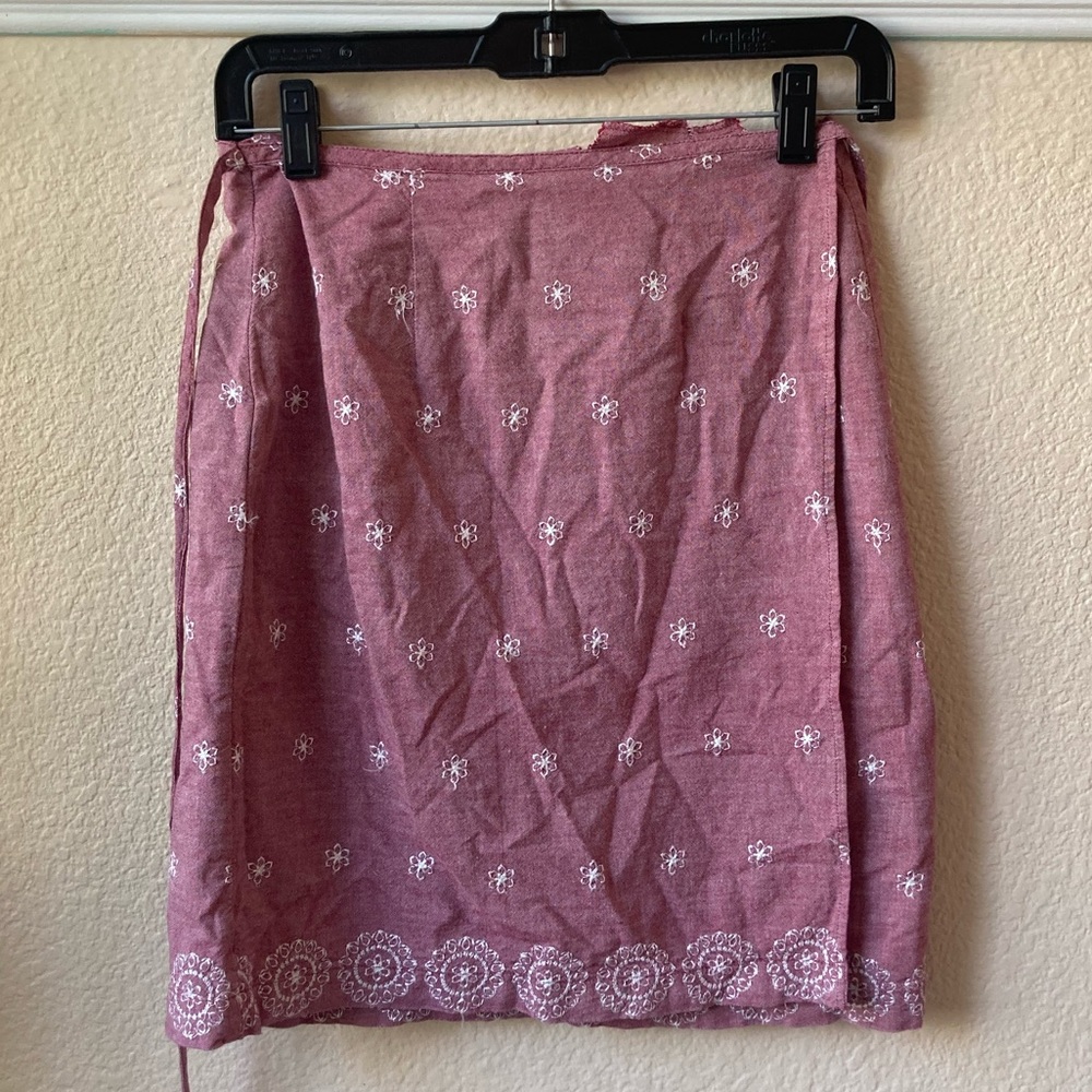 Vintage 100% Cotton Skirt with rayon embroidery